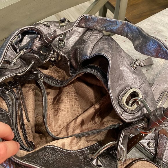 B. Makowsky Silver Leather Handbag Set - Picture 5 of 7